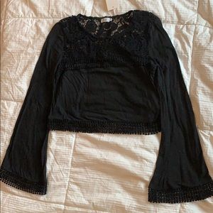 black cropped crotchet long sleeve